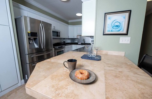 Holiday Isle House | 3 Bedroom Destin Condo | Pool | Private Beach