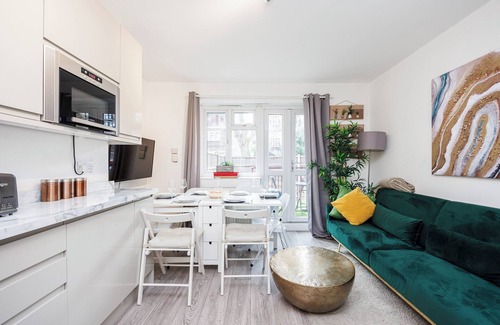 Hoxton Apartment | 3 Bedroom Flat near Old Street