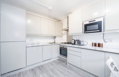 Hoxton Apartment | 3 Bedroom Flat near Old Street