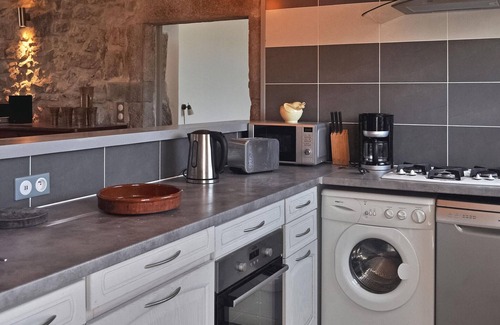 Saint Alban Auriolles House | 3 bedroom accommodation in Saint-Alban-Auriolles