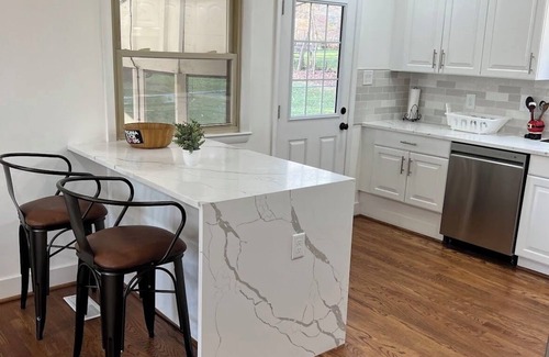 Merrifield House | 3-bedroom fully furnished house in nice Vienna, near the metro & mosaic district