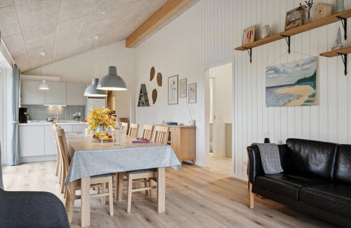 Trend House | 3 bedroom gorgeous home in Løgstør