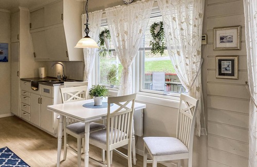 Hareid House | 3 bedroom gorgeous home in Hareid