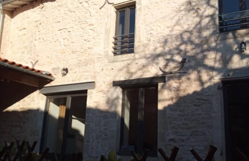 Mauze-sur-le-Mignon House | 3 bedroom house Mauzé sur le mignon