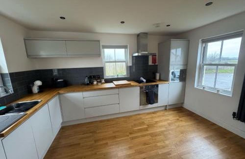 Sageston House | 3 Bedroom Holiday home with Hot Tub