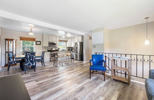 St. Charles House | 3-bedroom Home Upper Level in Waldorf - CLOSE TO DC
