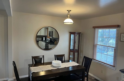 St. Charles House | 3-bedroom Home Upper Level in Waldorf - CLOSE TO DC