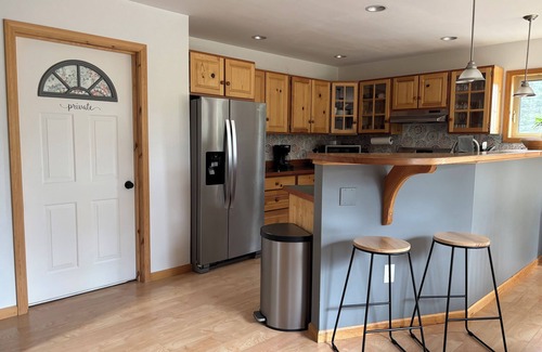 Healy House | 3 Bedroom Home with Fantastic Views Near Denali NP