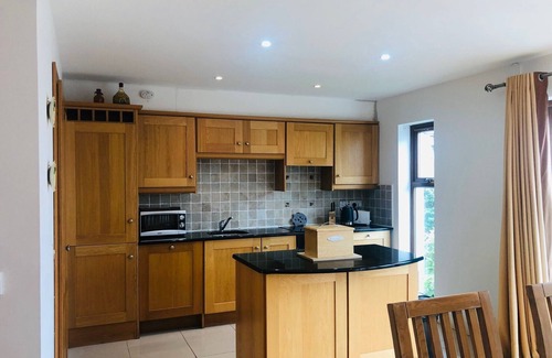 Kenmare House | 3 bedroom home with free wifi close to Kenmare town
