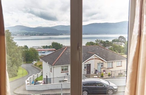 Omeath House | 3 Bedroom Home with Stunning Views of The Mourne Mountains and Carlingford Lough