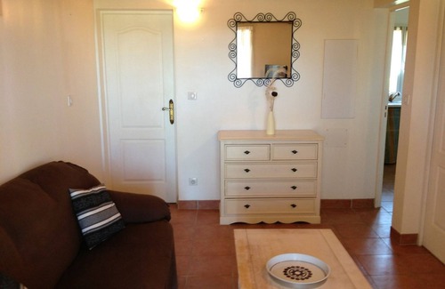Solaro House | 3 bedroom house, beach 5 min away, shared swimming pool, garden