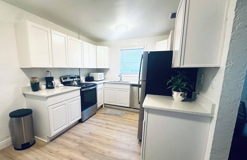 United Central House | 3-bedroom house in beautiful St. Petersburg with WiFi, AC