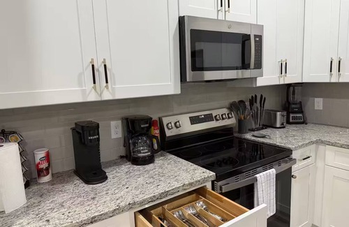 Southeast Houston House | 3-bedroom house in amazing Houston with AC