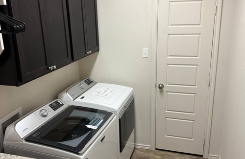 Lubbock House | 3-bedroom house in awesome Lubbock with WiFi, AC, Laundry