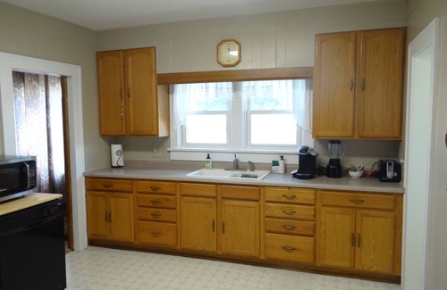 Loup City House | 3-bedroom house in charming Loup City with AC