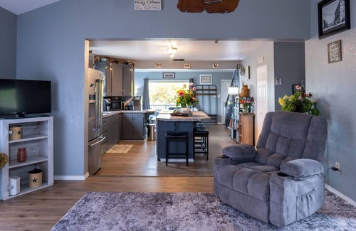 Centralia - Chehalis House | 3-bedroom house in Chehalis located between Seattle, Portland, WA Coast and Ski