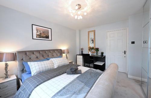 Euston House | 3 Bedroom House in Euston, Patio & BBQ