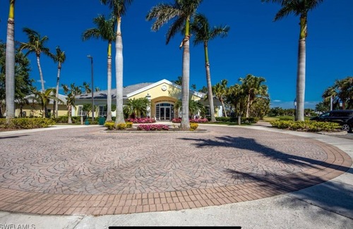 Trafalgar House | 3-bedroom house in Sandoval, Cape Coral's premier gated community!