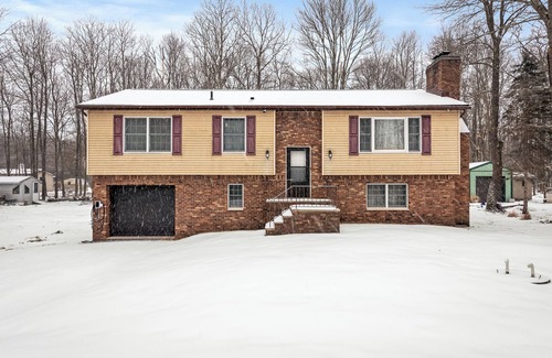 Pocono Lake House | 3-bedroom house in amazing Pocono Lake with AC