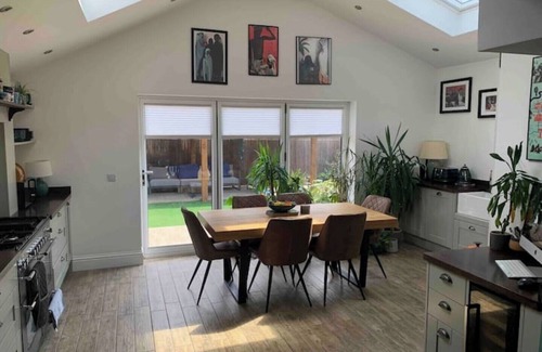 White Hart Lane House | 3 Bedroom House Near Tottenham Stadium