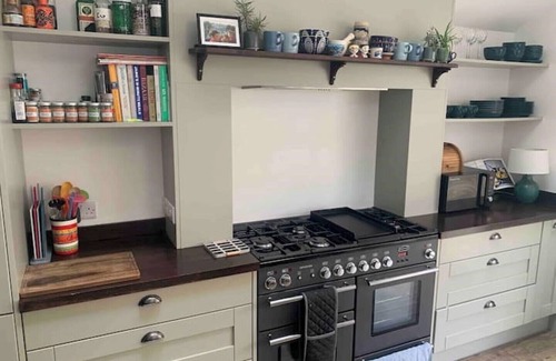 White Hart Lane House | 3 Bedroom House Near Tottenham Stadium