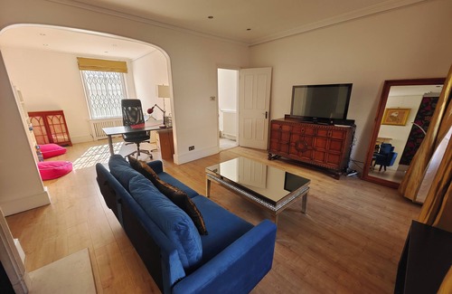Belgravia House | 3 Bedroom House next to Hyde Park & Knightsbridge