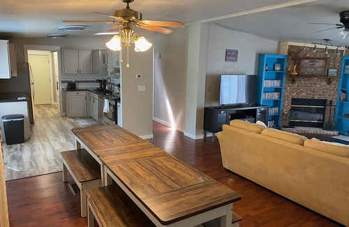 Porum House | 3-bedroom house on Eufaula Lake in delightful Porum