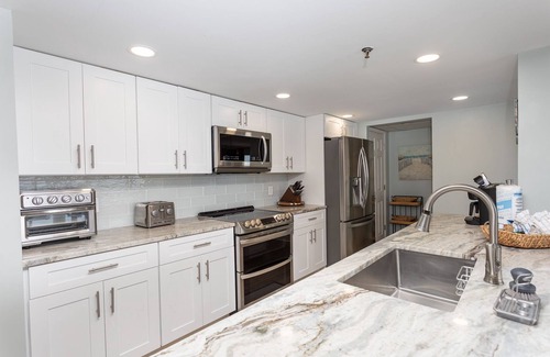Long Beach Condo | 3 Bedroom in Long Beach Resort ~ Beautiful with beach chairs included!
