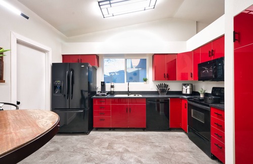 Chandler House | 3 Bedroom in walking distance to Downtown Chandler!