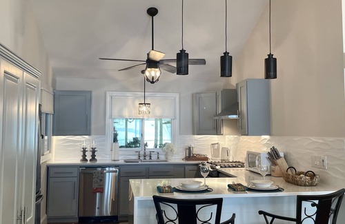 Ninety Six House | 3 Bedroom + Kids Loft, Lovely Family Lake Front Vacation Home