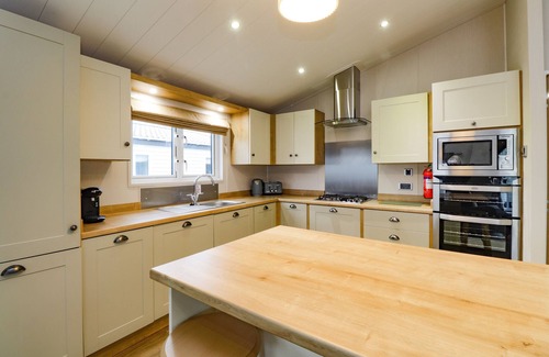 Pevensey Cottage | 3 Bedroom Lodge at Pevensey Bay