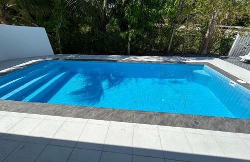Ko Lanta Villa | 3 bedroom & loft pool villa copacolanta