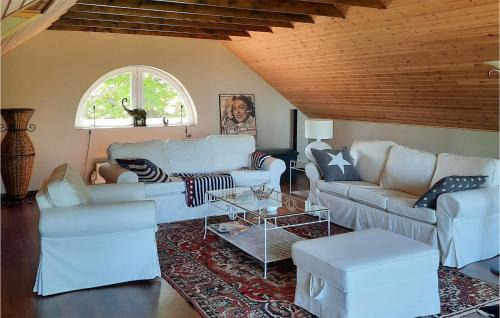 Stora Mellosa House | 3 Bedroom Lovely Home In Stora Mellösa