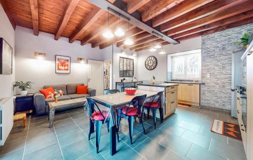 La Douze House | 3 Bedroom Lovely Home In La Douze