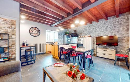 La Douze House | 3 Bedroom Lovely Home In La Douze