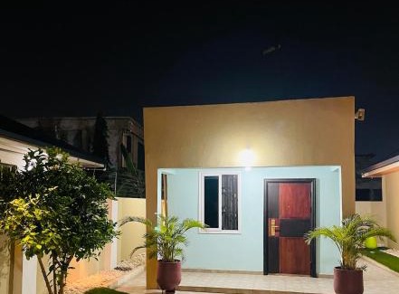 Tema Apartment | 3 Bedroom Luxury Home with an Office