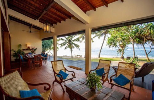 Kathaluwa Villa | 3 bedroom luxury villa on the beach- Exclusive. Fully Staffed. South Point Villa