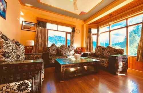 Manali Apartment | 3 Bedroom Luxury villa with sceneric mountain view