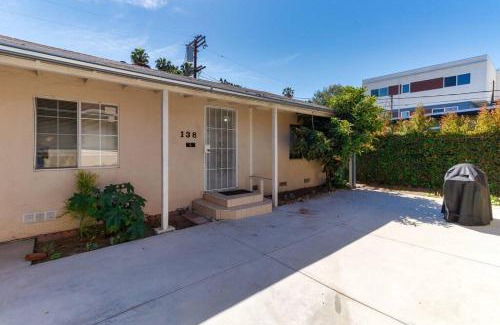 Rampart Village House | 3 bedroom Mid-Wilshire Charmer near Downtown
