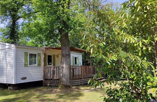 Saint-Cheron House | 3 Bedroom Mobile Home in Saint-Chéron
