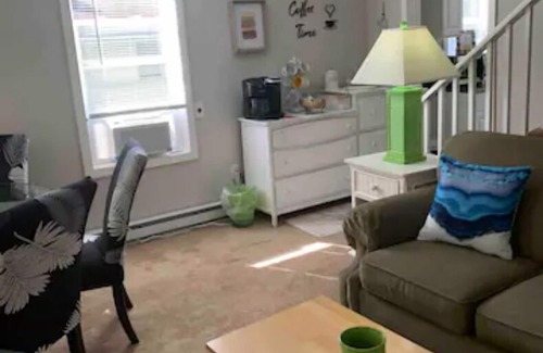 Millville House | 3 Bedroom Near Harper's Ferry, Casino and Shenandoah River, Pets Welcome