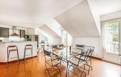 Cauterets Apartment | 3 Bedroom Nice Apartment In Cauterets
