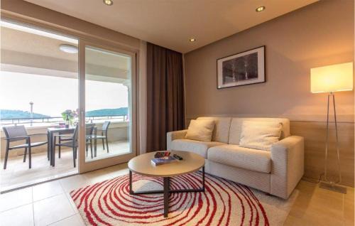 Molunat Apartment | 3 Bedroom Nice Apartment In Molunat