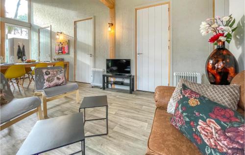Langstraat House | 3 Bedroom Nice Home In Meijel