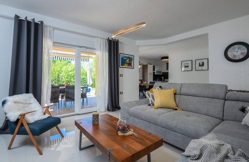 Strmac House | 3 bedroom nice home in Strmac