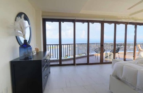 La Cruz de Huanacaxtle Apartment | 3 bedroom PH w/ocean, marina and mountain views, rooftop and private pool!