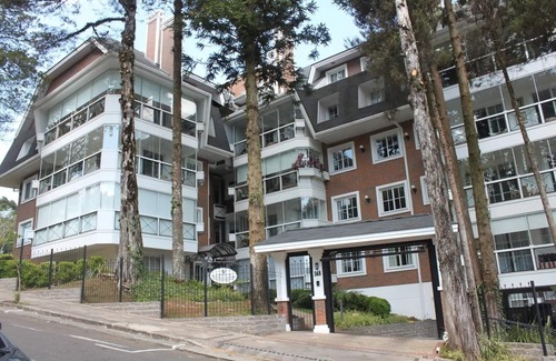Gramado Apartment | 3 Bedroom Penthouse in Homelland Condominium, Downtown