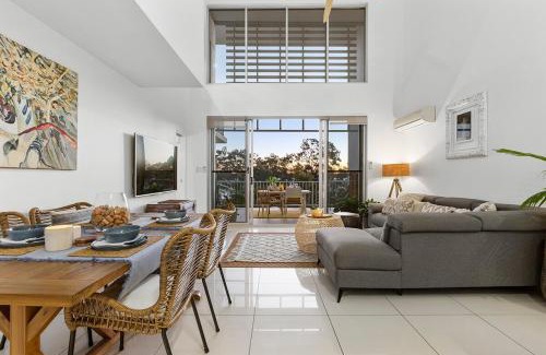 Bongaree Apartment | 3 Bedroom Penthouse-Short Walk to Sandstone Point