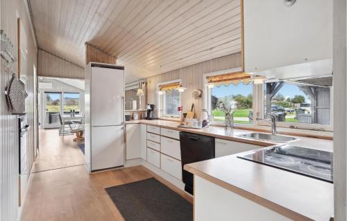 Lonstrup House | 3 Bedroom Pet Friendly Home In Hjørring