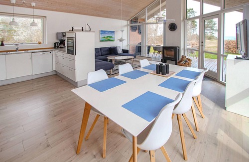 Marup House | 3 bedroom pet friendly home in Samsø